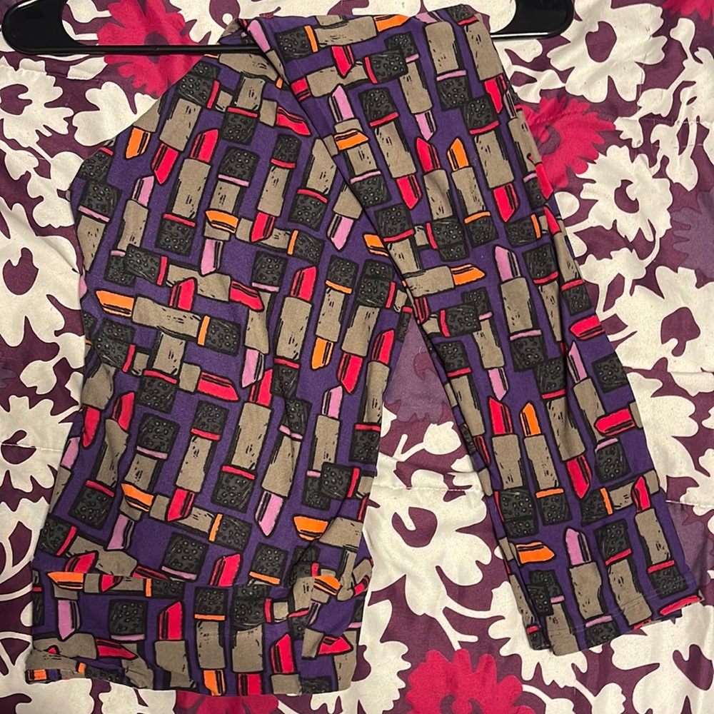 LuLaRoe RARE lipstick leggings